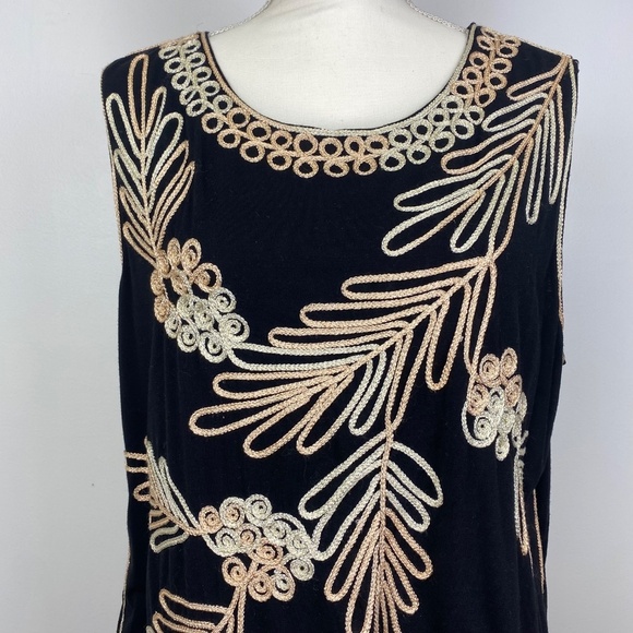 Vintage Embroidered Flowy Tank Top Blouse - Picture 4 of 9